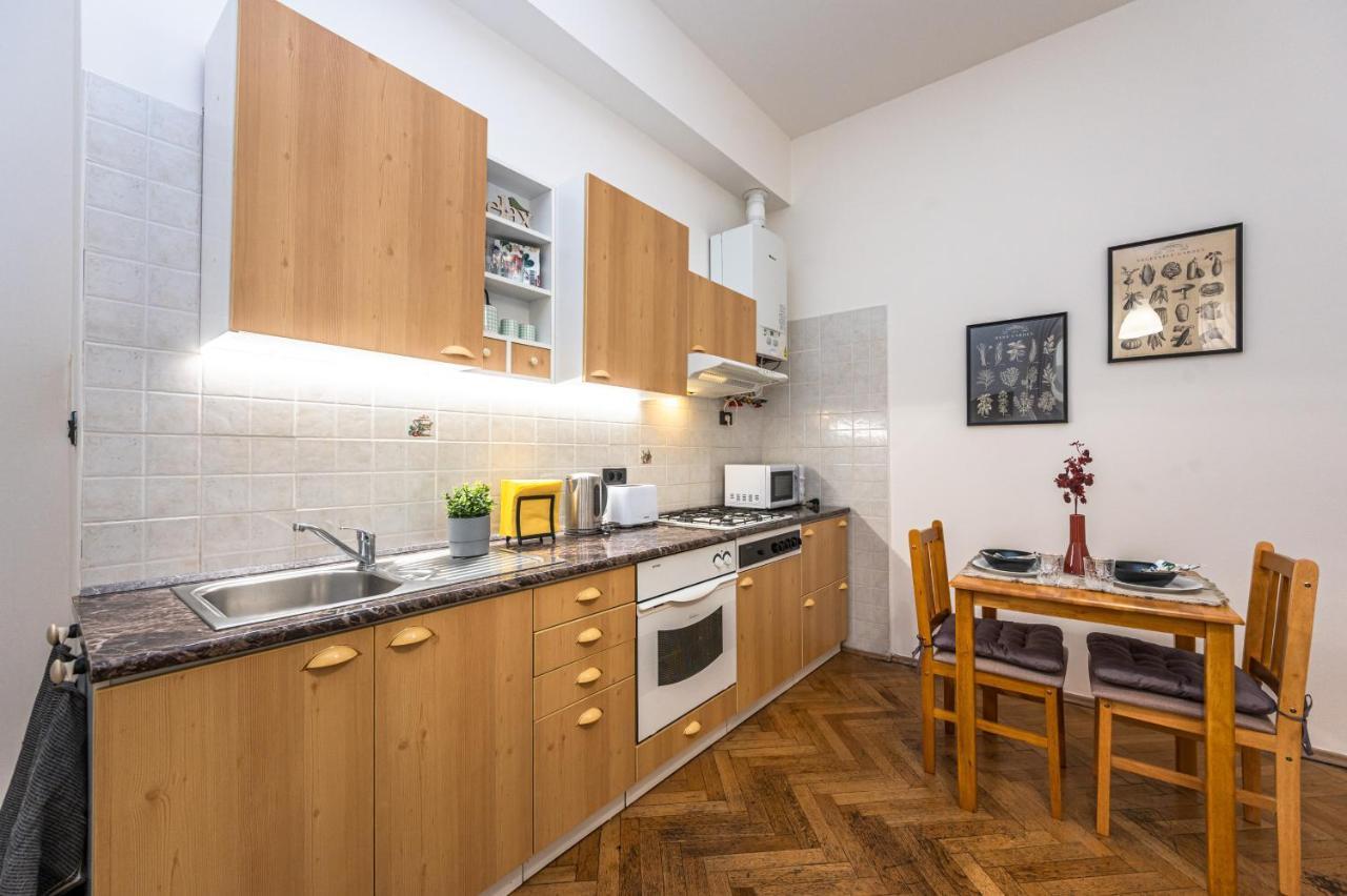 Tynska Ulicka Apartment ปราก ภายนอก รูปภาพ