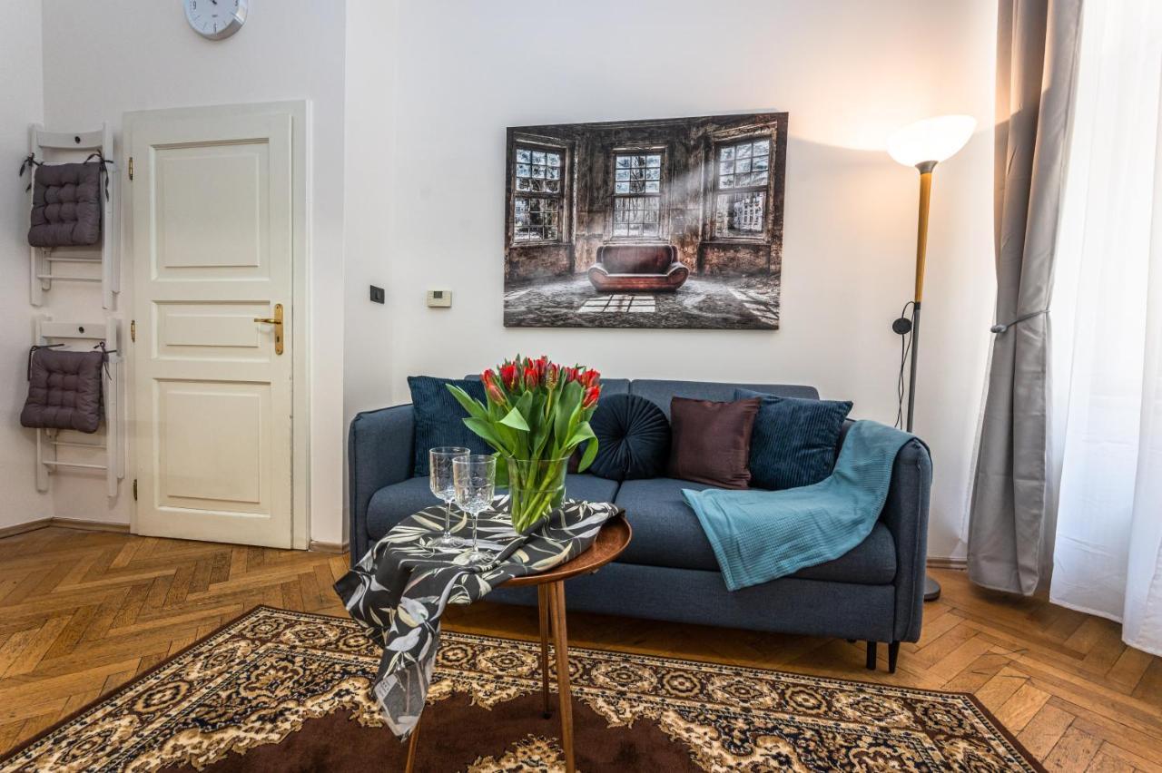 Tynska Ulicka Apartment ปราก ภายนอก รูปภาพ