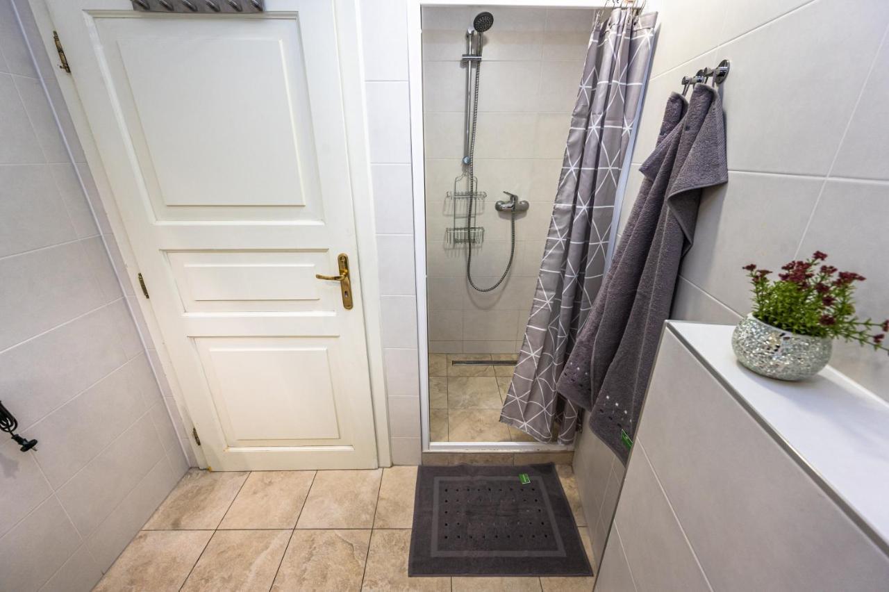 Tynska Ulicka Apartment ปราก ภายนอก รูปภาพ